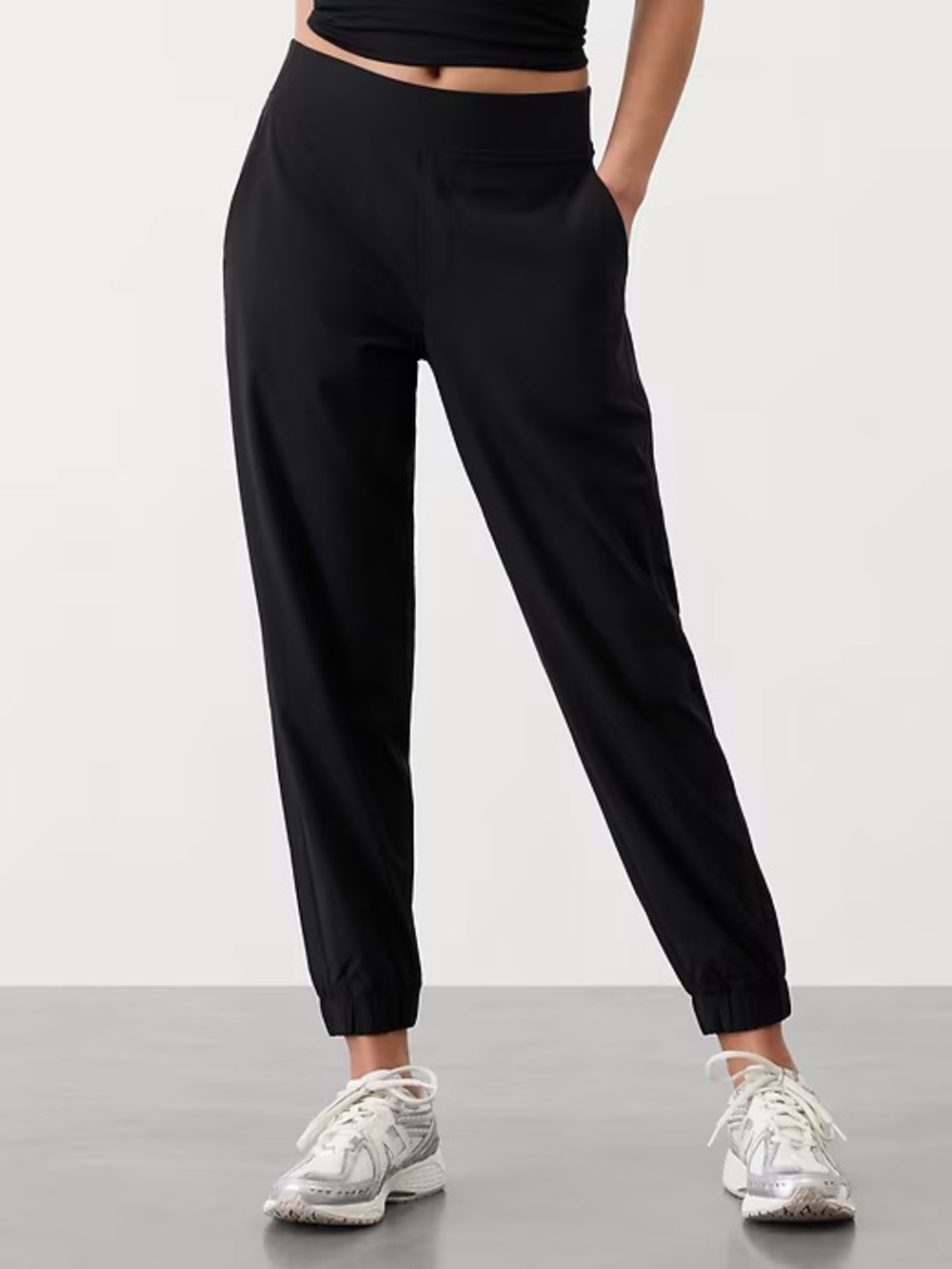 Athleta 12 T Brooklyn Joggers Athleisure Commute Travel Sporty Stretch Breathabl